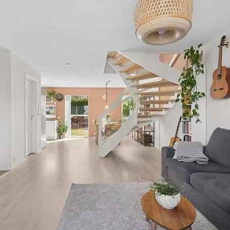 בית נופש Three Bedrooms House