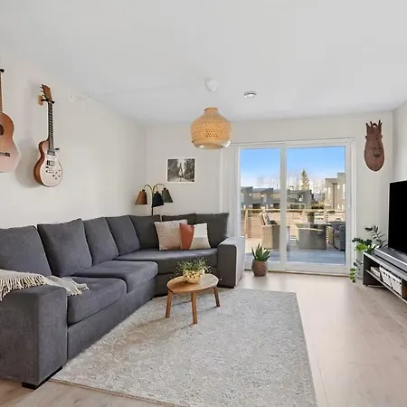 Three Bedrooms House בית נופש