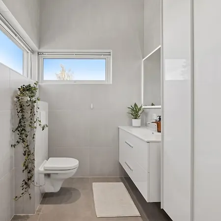 בית נופש Three Bedrooms House *